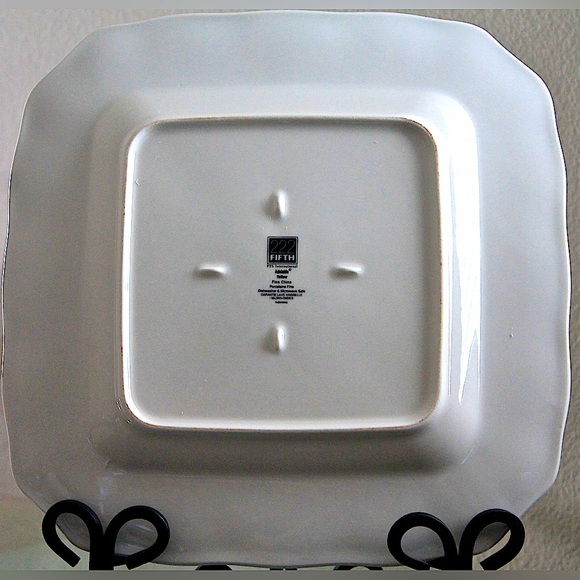 222 FIFTH ADELAIDE YELLOW SQUARE DINNER PLATE 11 INCH NEW BIRD - Picture 4 of 5